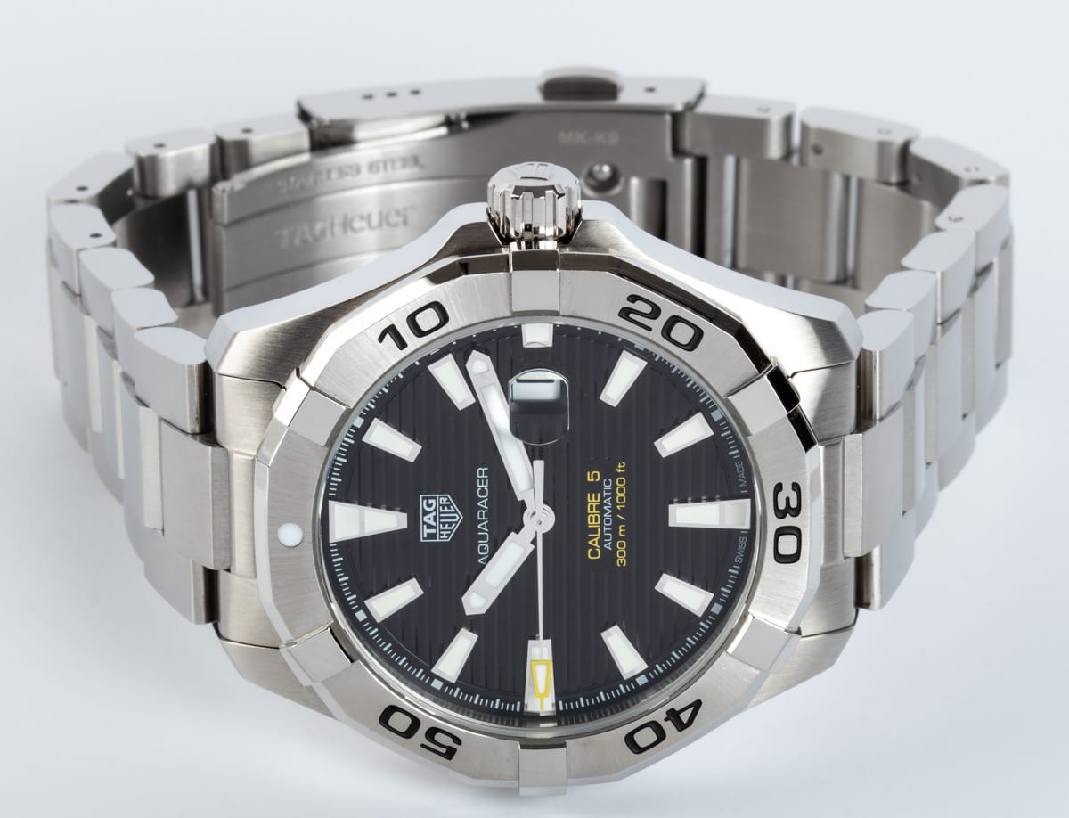 Front View of Aquaracer Calibre 5