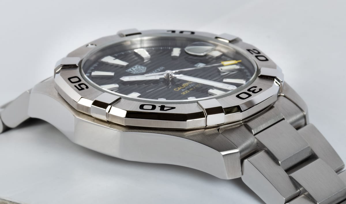 9' Side Shot of Aquaracer Calibre 5