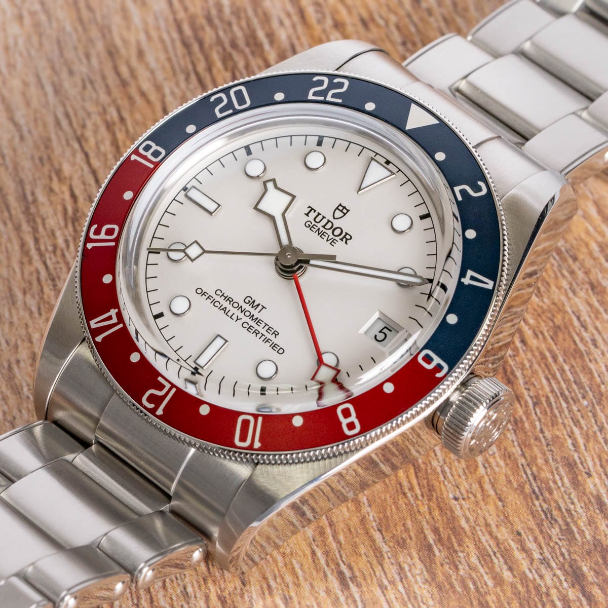 Stylied photo of  of Black Bay GMT 'Pepsi'