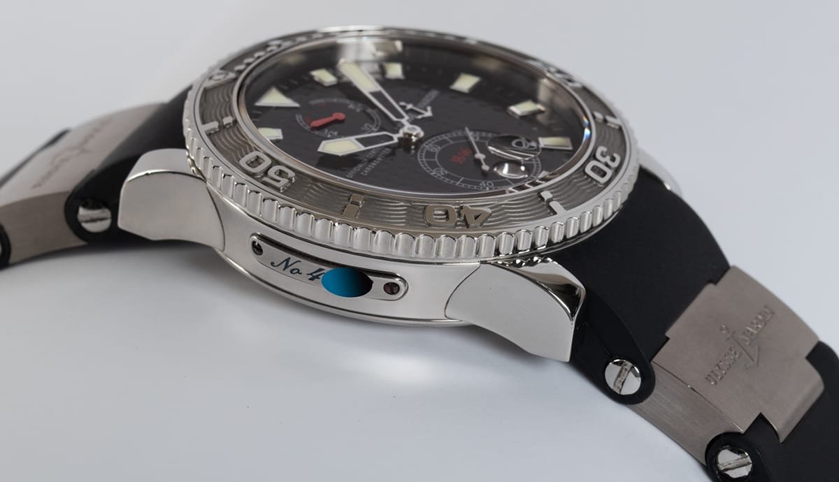 9' Side Shot of Maxi Marine Diver Chronometer
